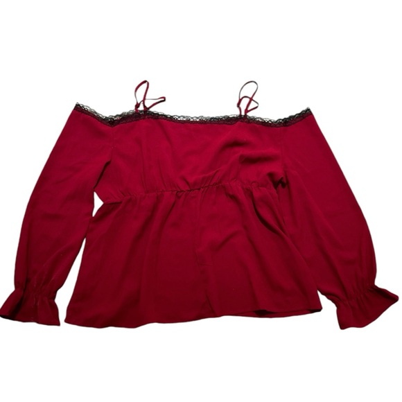 Shein Curve Women’s Off the Shoulder Peplum  LS Top Red with Black Lace Size 3XL - Picture 3 of 4